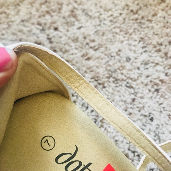 Shoes - Picture 3 of 4